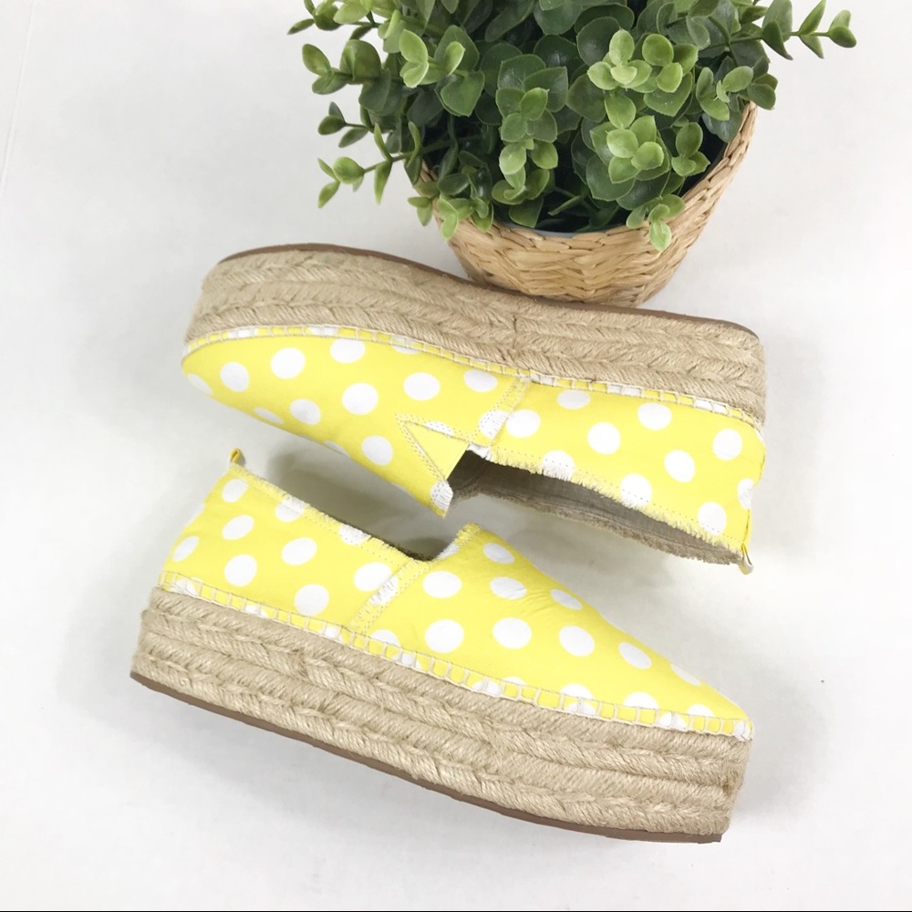 Betsy Johnson Flouncee Platform Espadrilles - Picture 1 of 8